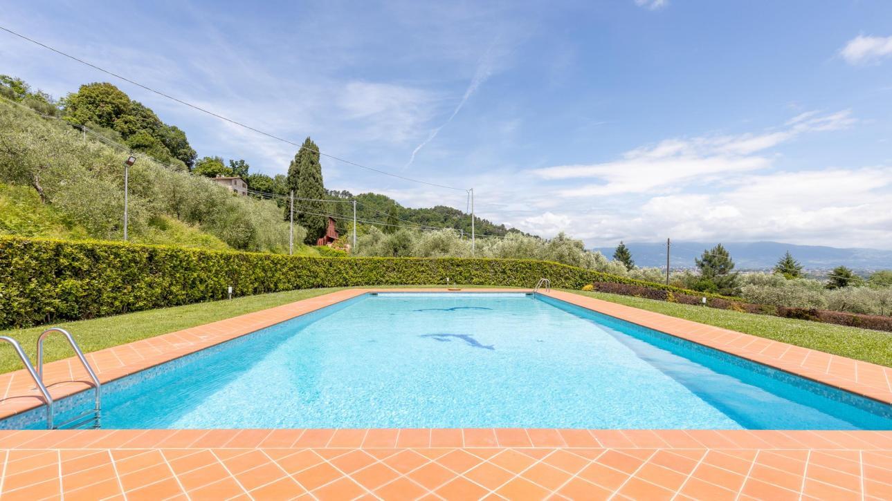Villa Con Piscina