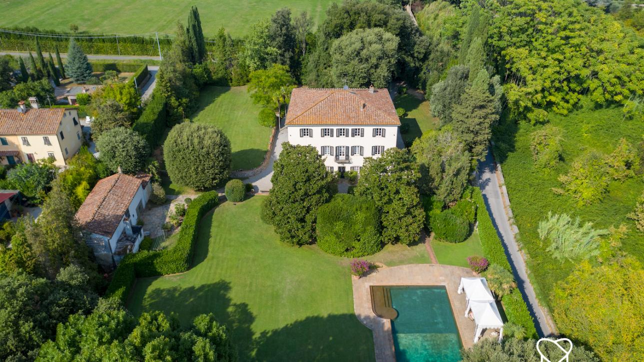 Villa d'epoca con parco e piscina - Lucca