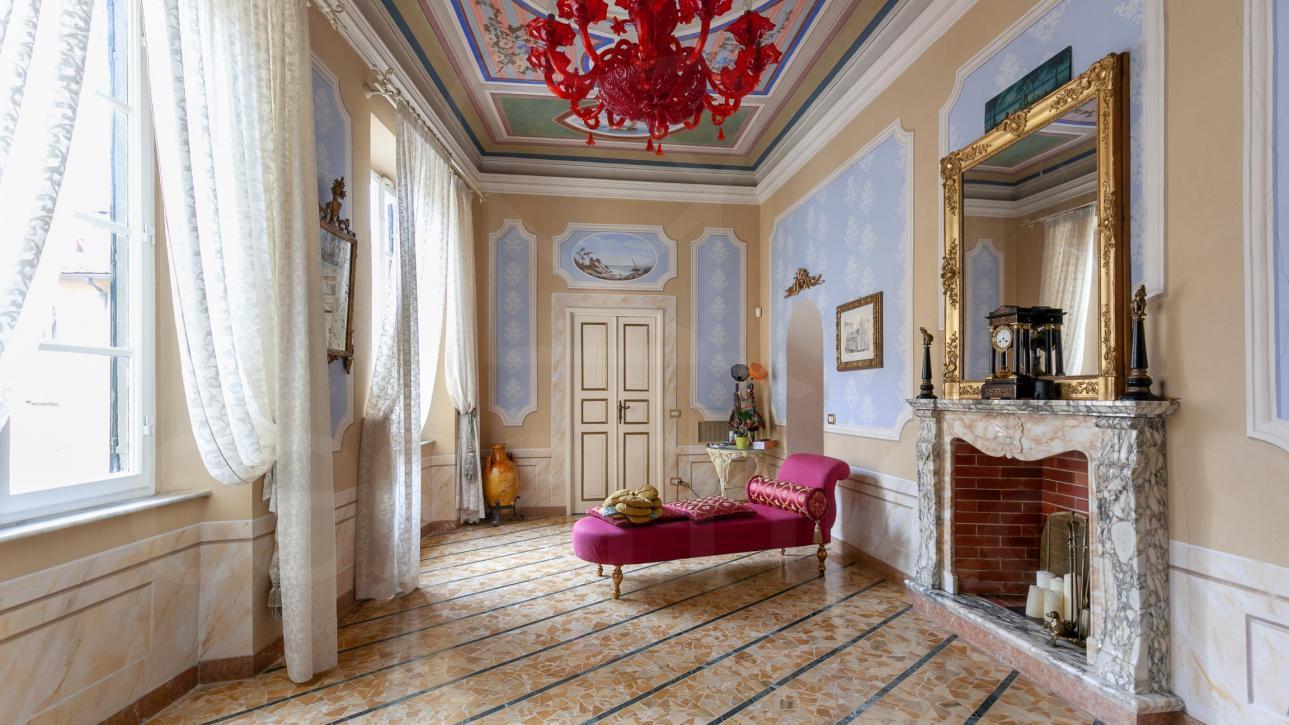 Appartamento signorile in centro - Lucca