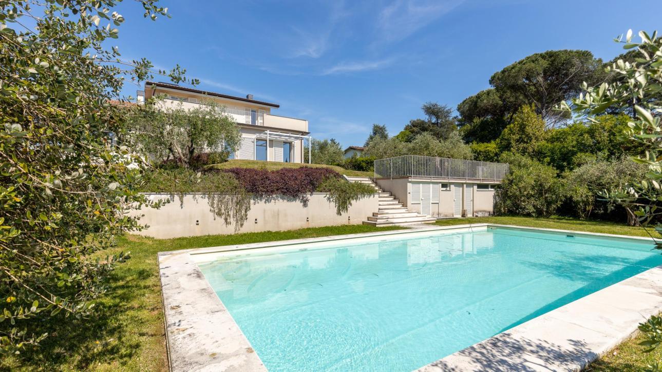 Villa in prestigiosa zona collinare