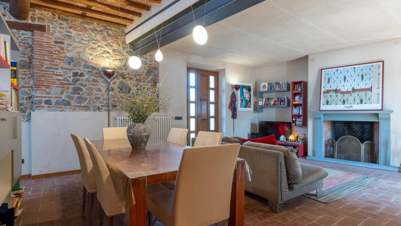 PORZIONE DI RUSTICO A MARLIA